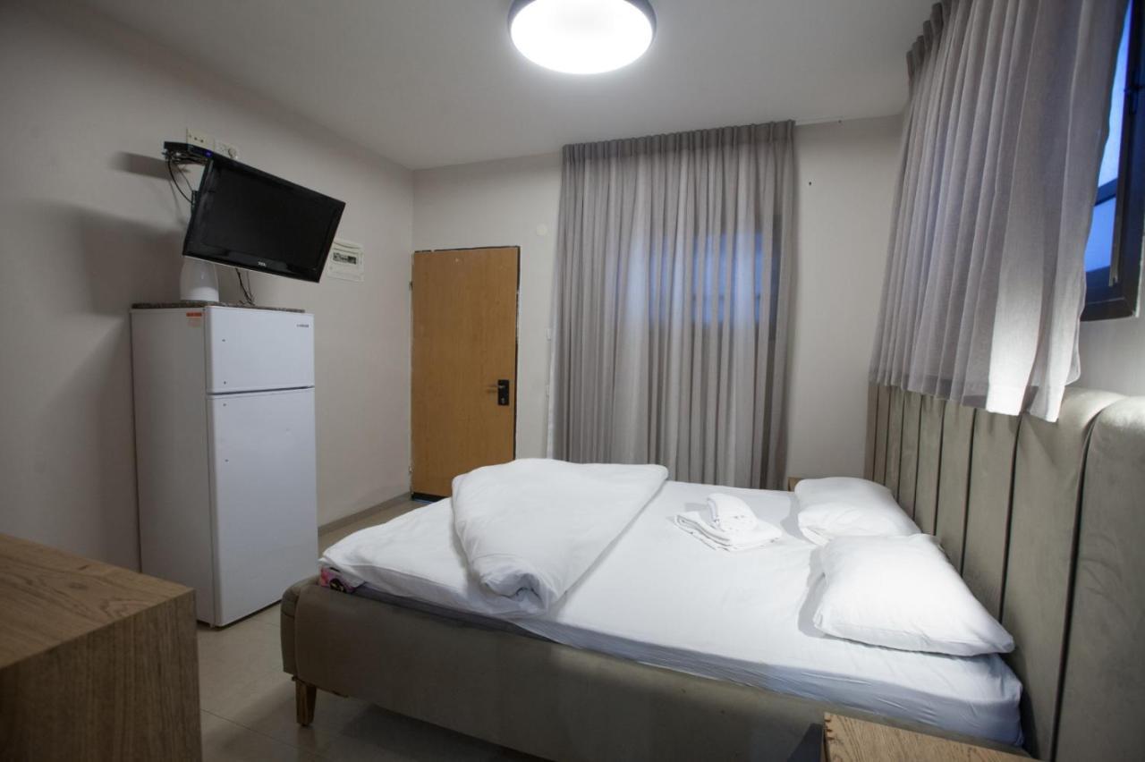 Puy Ahuzat Haosher Hotel Tiberias Kültér fotó