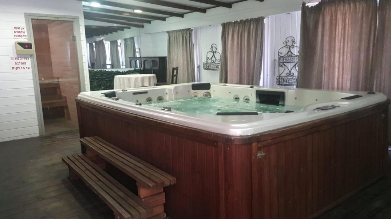 Puy Ahuzat Haosher Hotel Tiberias Kültér fotó