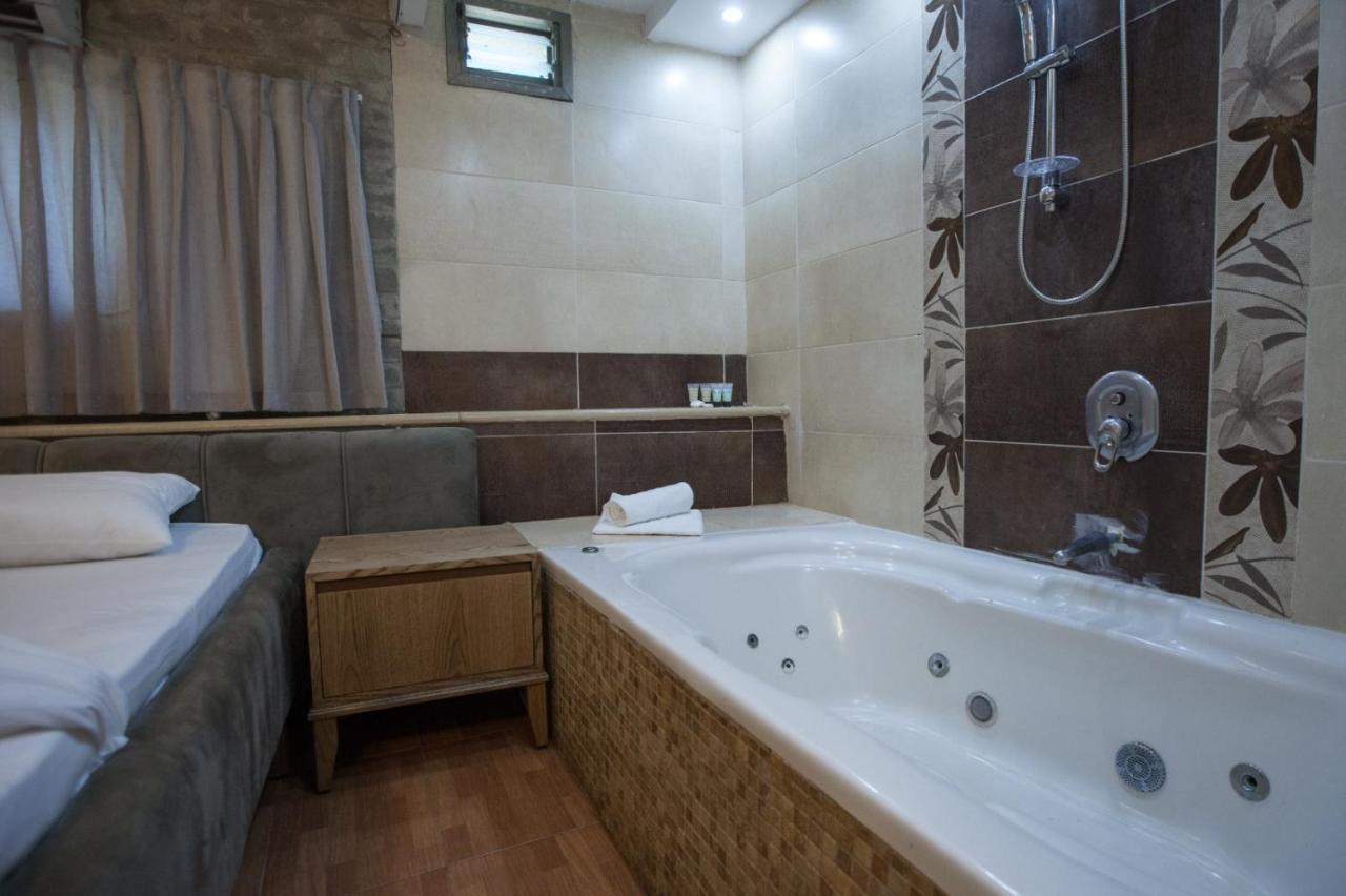 Puy Ahuzat Haosher Hotel Tiberias Kültér fotó