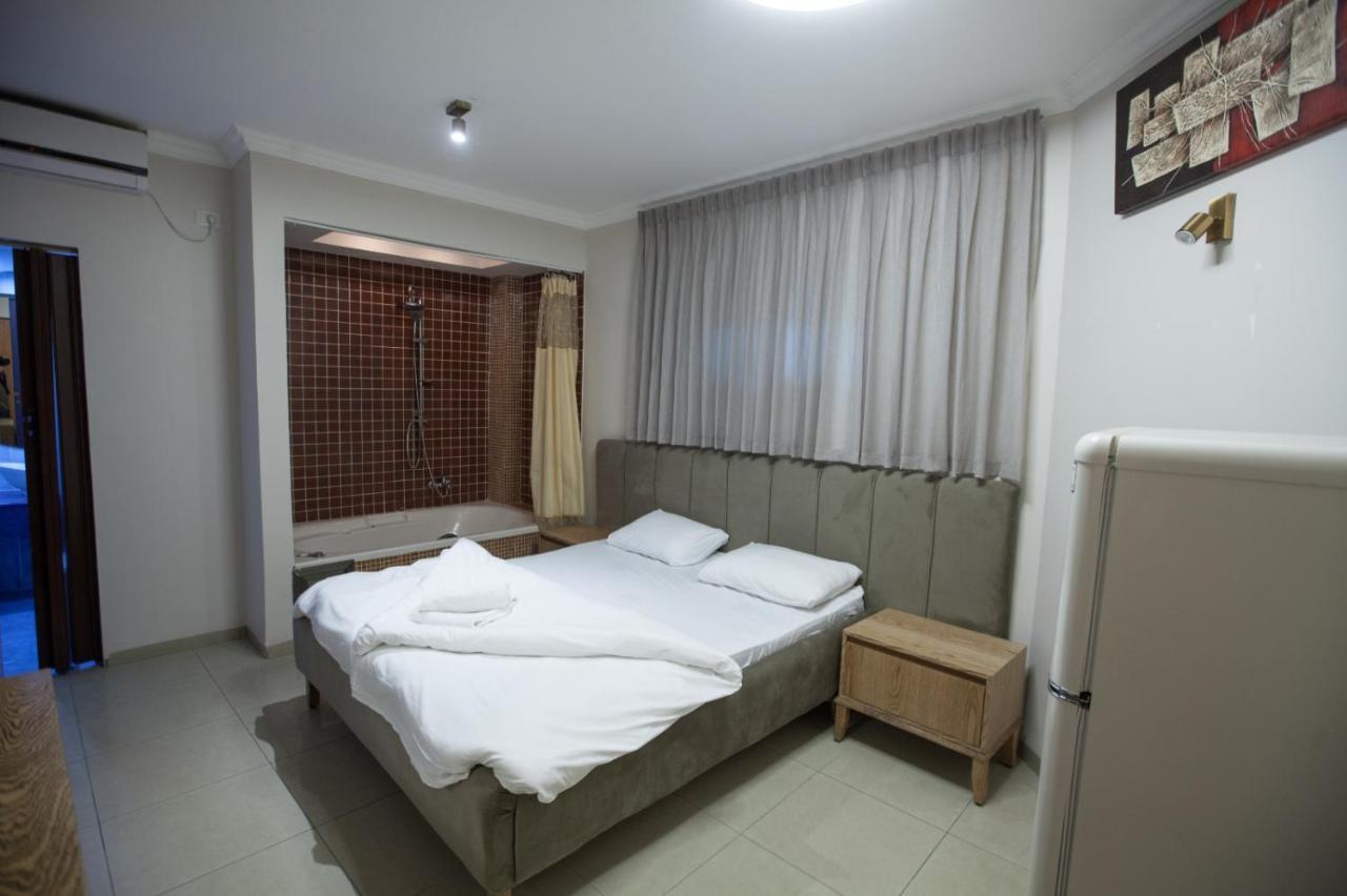 Puy Ahuzat Haosher Hotel Tiberias Kültér fotó